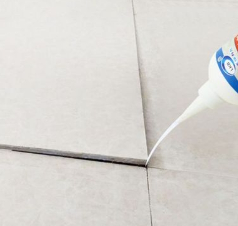 红原瓷砖空鼓维修公司分享卫生间瓷砖脱落的原因可能有以下几点